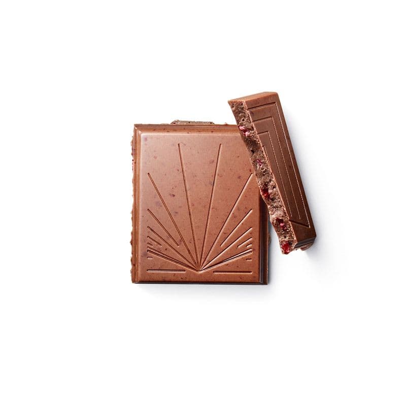 Milk Chocolate W- Lingonberry 100g